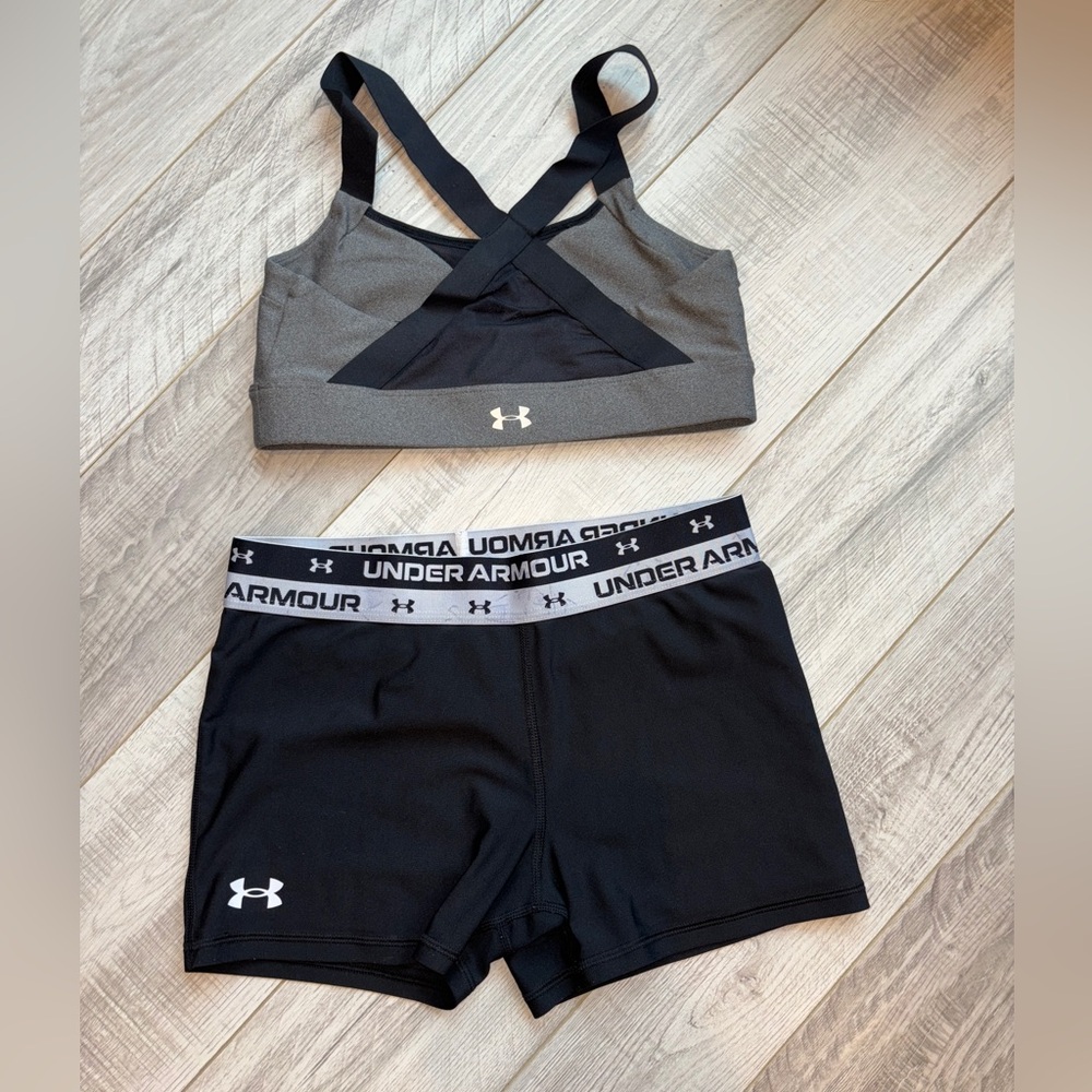 Under Armour Set Size Small Shorts Bra Top